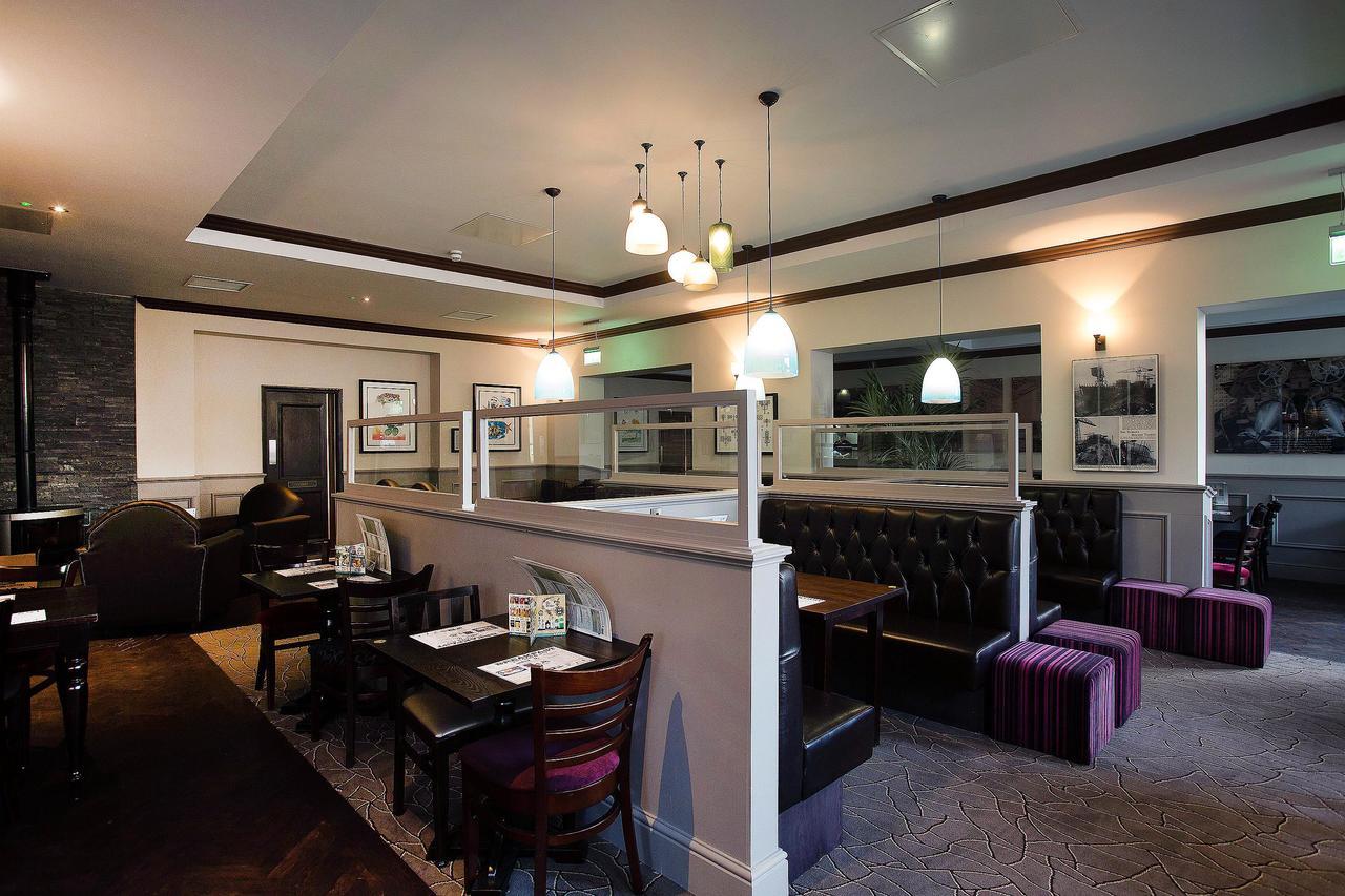 Отель The Furness Railway Wetherspoon Барроу-ин-Фернесс Экстерьер фото